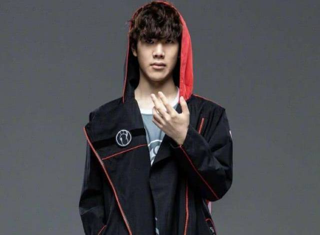 icon乐芙兰两波致命白给 San泽丽灿烂花火 Cat队击败icon队